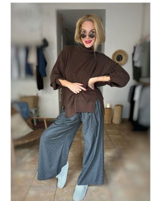 Páteční kolekce: Šedá v šedý, čokoláda a klid☕️🪵🍂 Kolekce, která dýchá podzimem — ale ne tím deštivým, spíš tím, kdy si po...