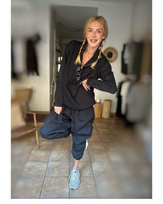 🖤 Černá sezóna je zpět! Po roce znovu přichází naše legendární černé teplákovky – a troufáme si říct, že jste se na ně...