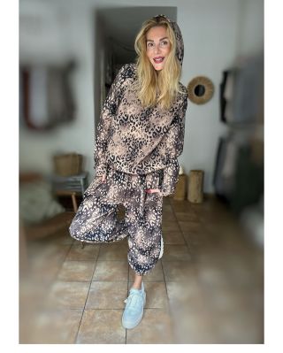 PÁTEČNÍ KOLEKCE — ALE TENTO TÝDEN DVOJITÁ. POPRVÉ V HISTORII. Protože se blíží Vánoce, Ježíšek začíná nervózně poklepávat...