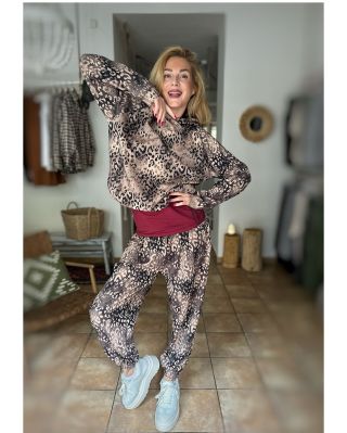 PÁTEČNÍ KOLEKCE — ALE TENTO TÝDEN DVOJITÁ. POPRVÉ V HISTORII. Protože se blíží Vánoce, Ježíšek začíná nervózně poklepávat...